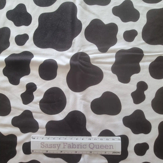 Cowhide, B&W LRG - Bamboo Lycra